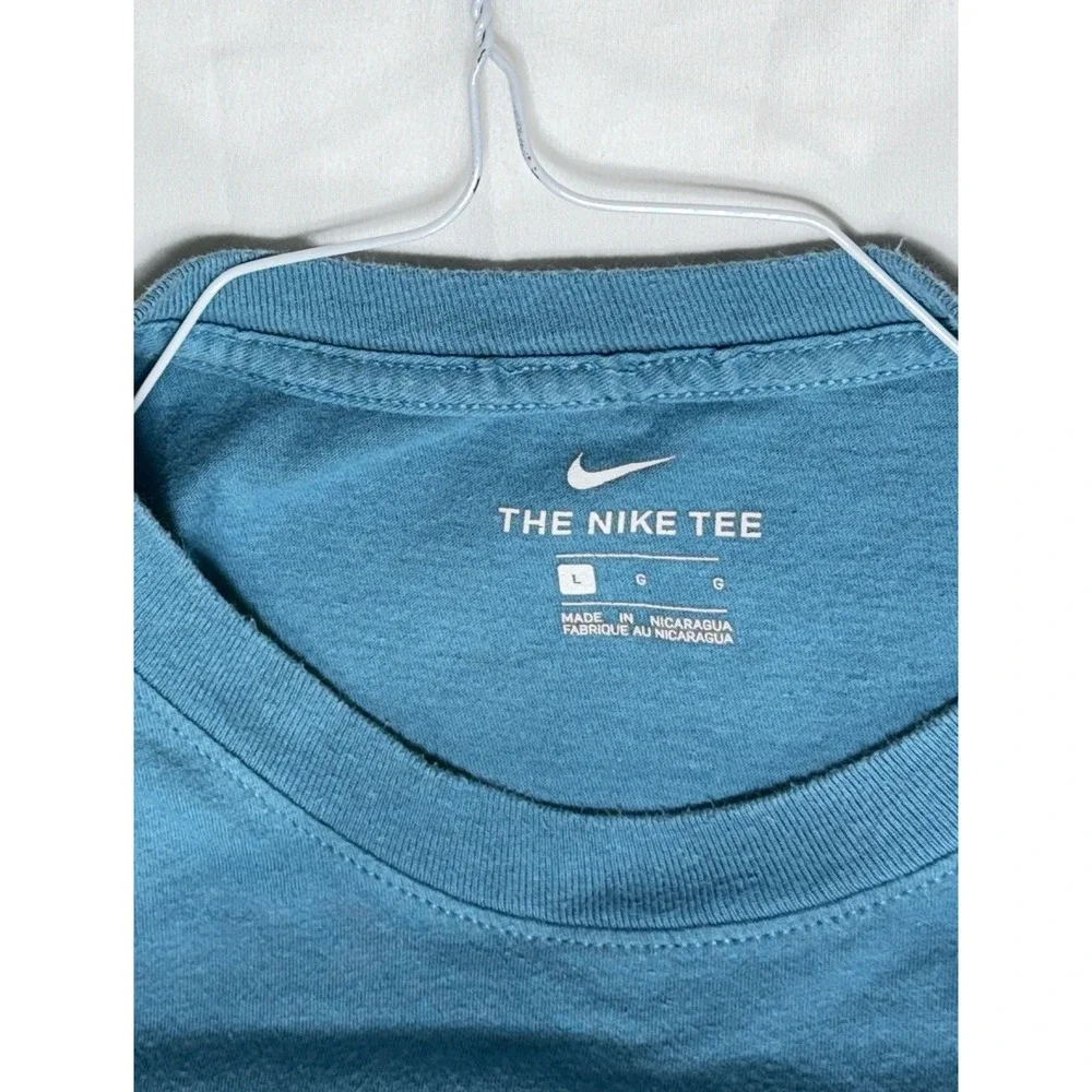 Nike Men's Blue T‎ Shirt Graphic Tee Size L Short Sleeve Crew Neck